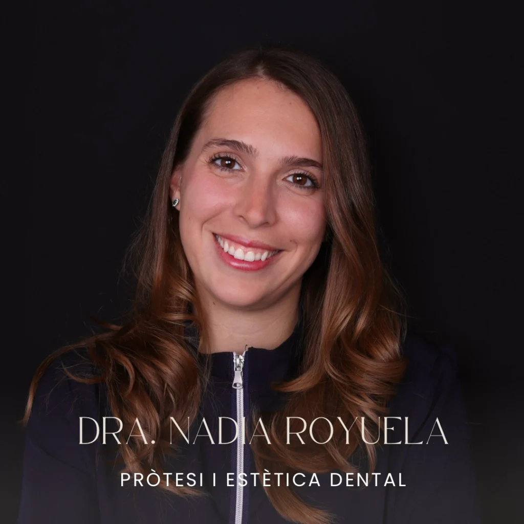 NADIA-ROYUELA protesis estetica dental clinica casaus